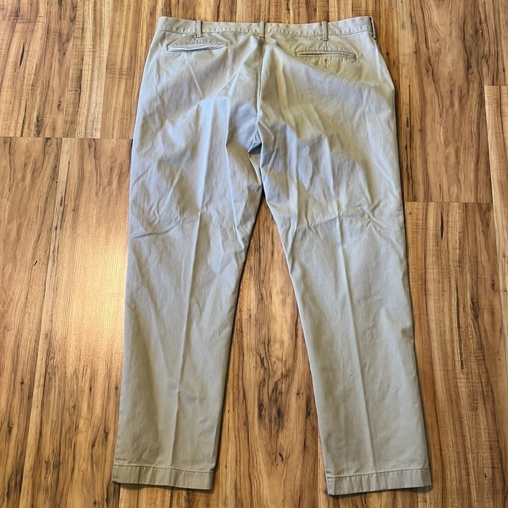 J.Crew The Sutton Pants Mens size 38X32 color is tan - Picture 7 of 8